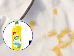 Dùng nước rửa chén